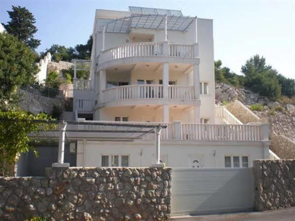 Villa Borna Apartments Dubrovnik Exterior photo